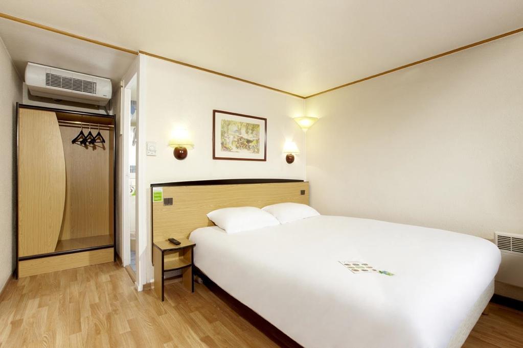 Campanile Pau Est-Bizanos Hotel Bagian luar foto