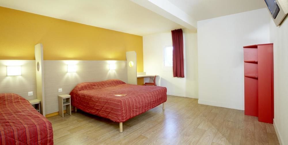 Campanile Pau Est-Bizanos Hotel Bagian luar foto